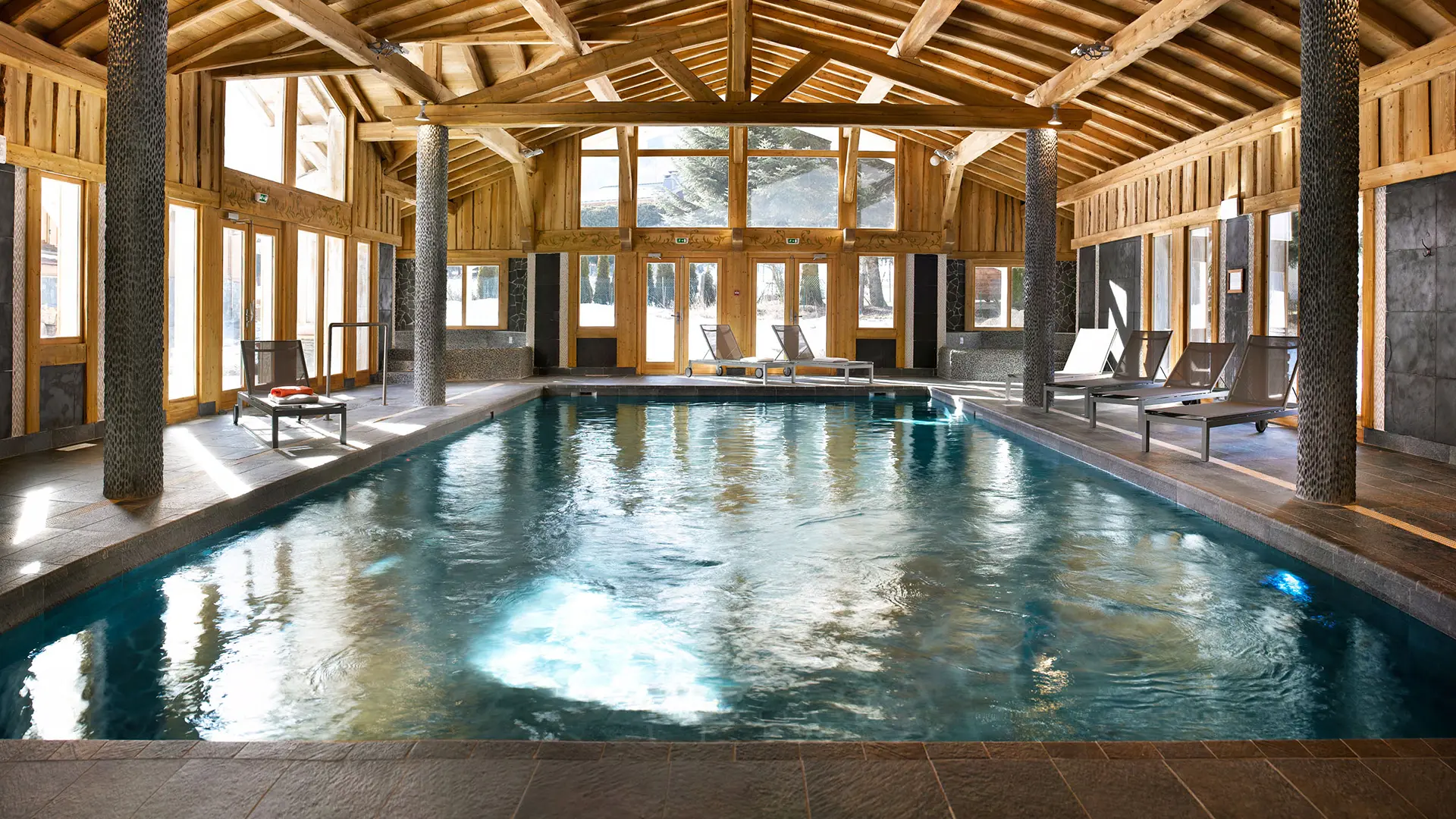 CGH Résidences & Spas Le Hameau de Pierre Blanche - La piscine