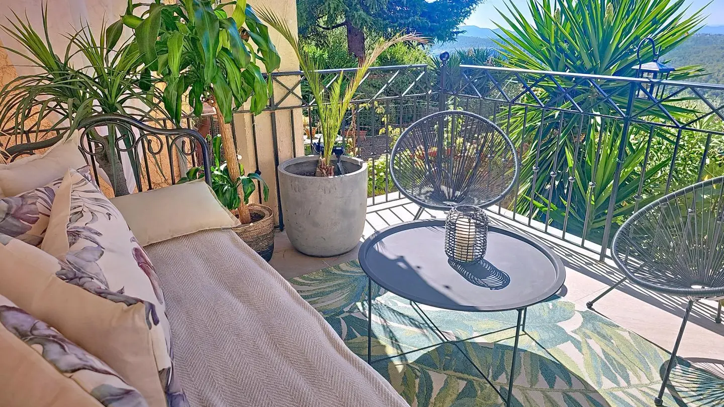 Gîte le Figuier de St Cé- Terrasse -Gîtes de France Alpes-Maritimes