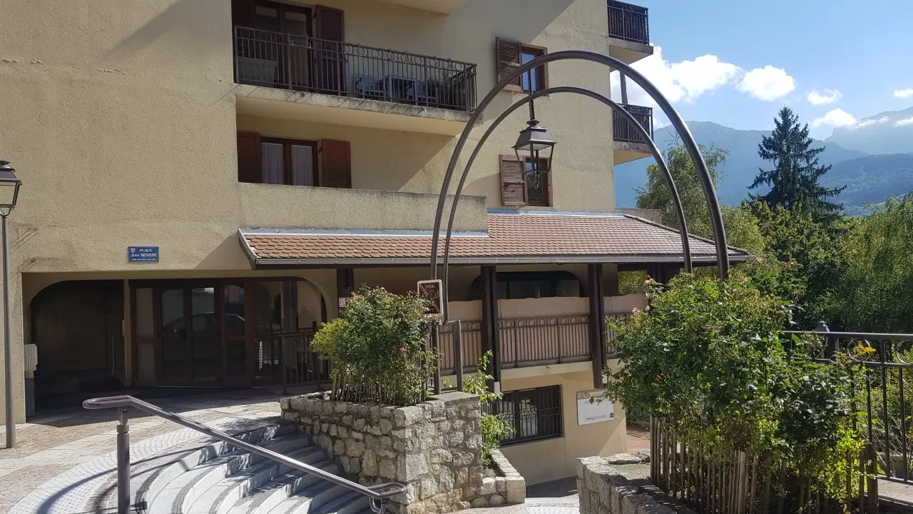 Vue extérieure sur immeuble