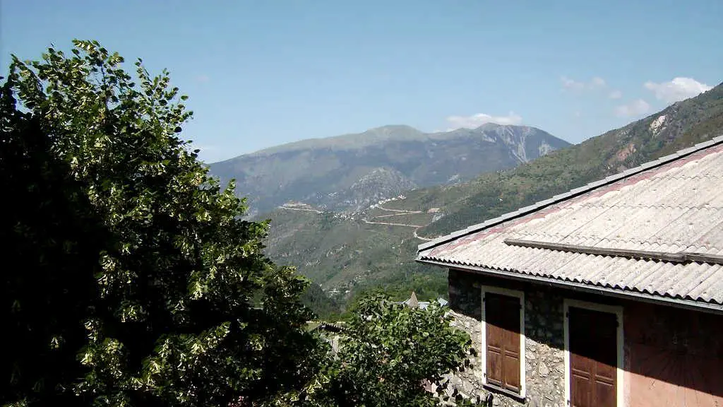 Maison Filip-Vue depuis le gîte-Valdeblore-Gîtes de France des Alpes-Maritimes