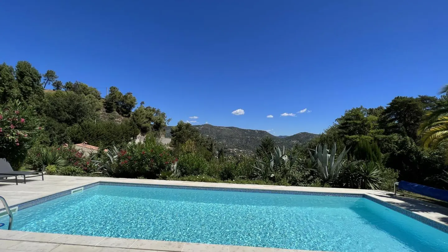 Villa Palmeraie Nice® -Piscine-Aspremont-Gîtes de France des Alpes-Maritimes