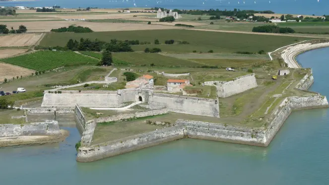 Vue ouest du Fort La Prée