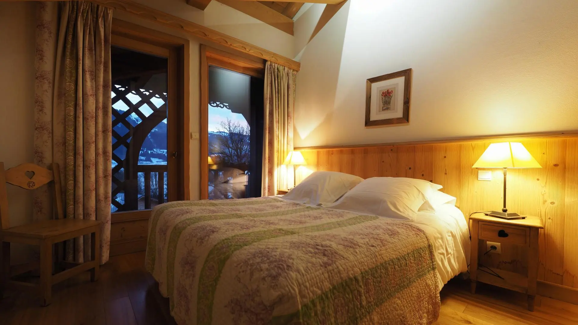 chambre lit Queen size (160X200) niveau 2