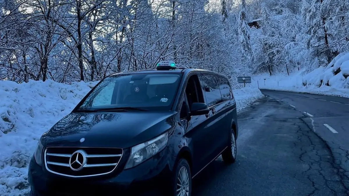 Véhicule extérieur neige Vona _Taxi Val d'Isère