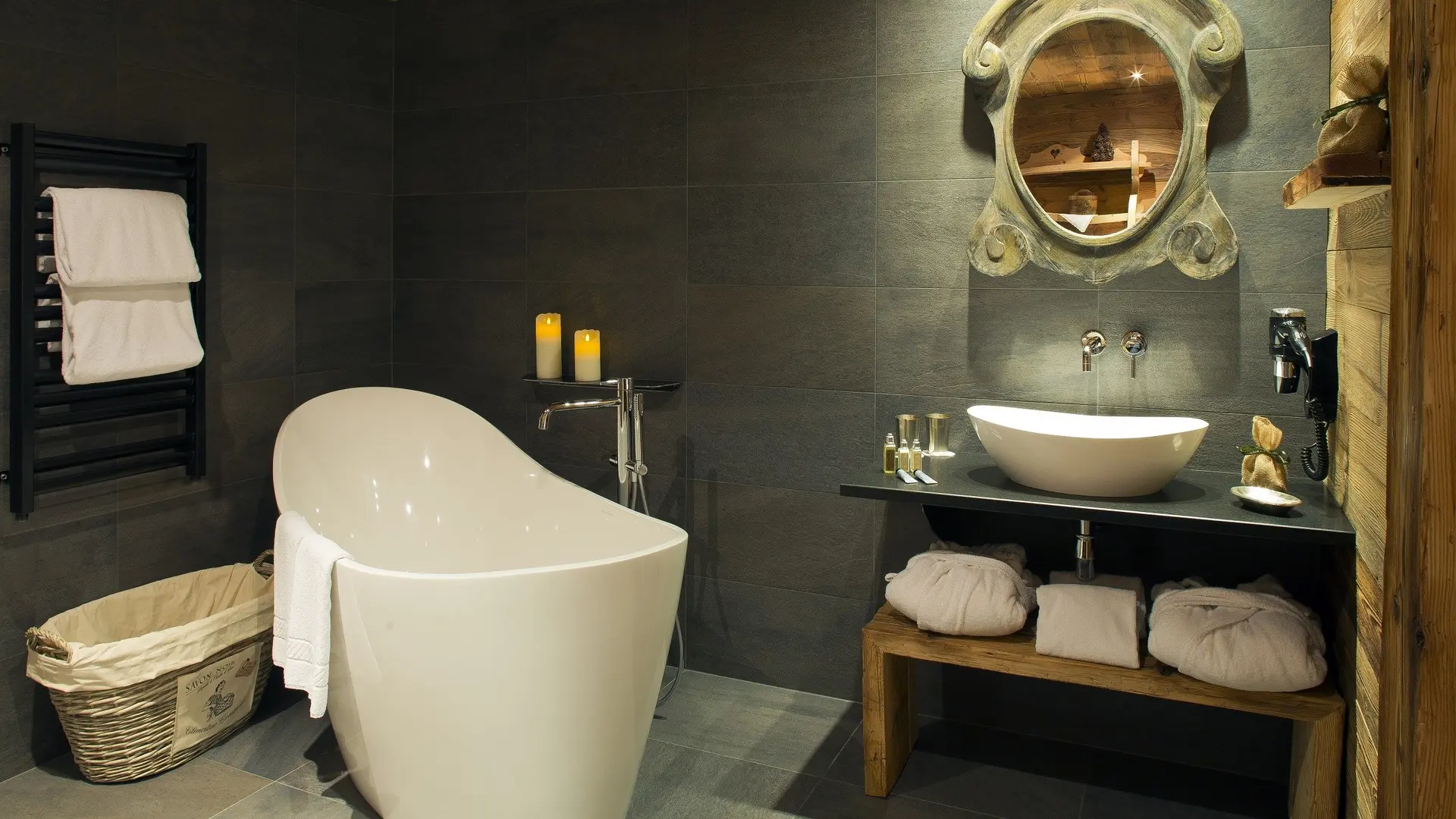 CHAMBRE PRIVILEGE