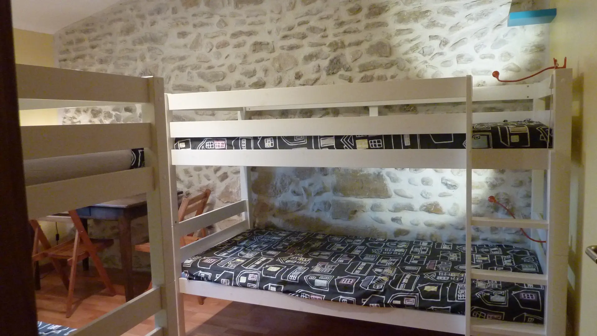 Lits superposés - Les cent jours - La grange