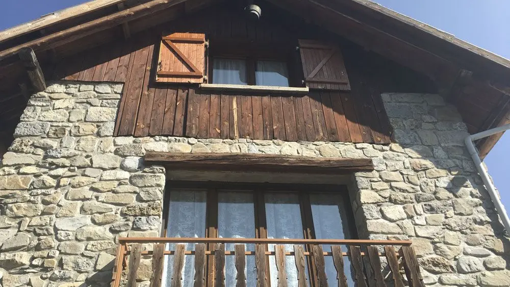 Gîte Auron - l'Oustal n°1-Vue du bâtiment-Saint-Étienne-de-Tinée-Gîtes de France des Alpes-Maritimes