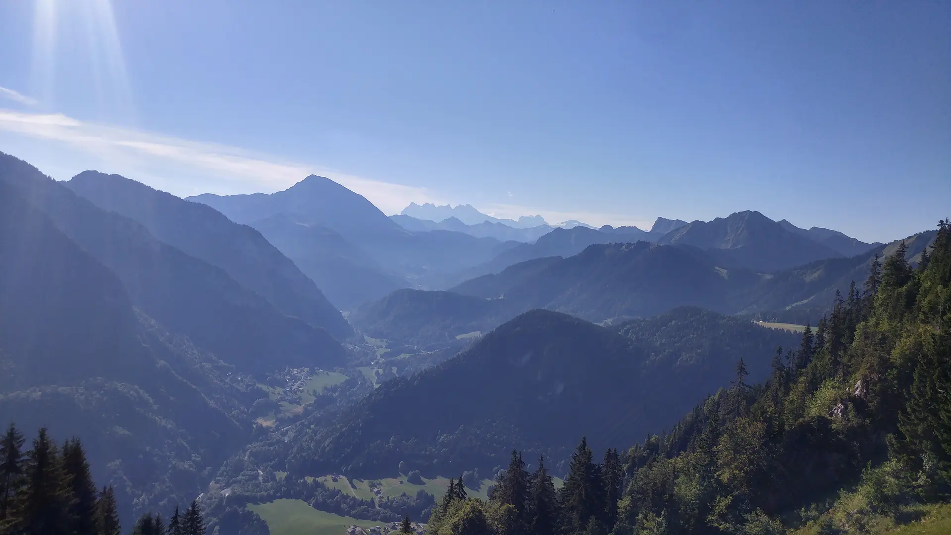 Vue sur les montagnes