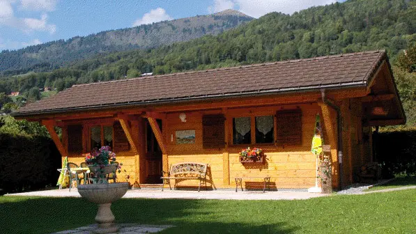 Vue du chalet en extérieur