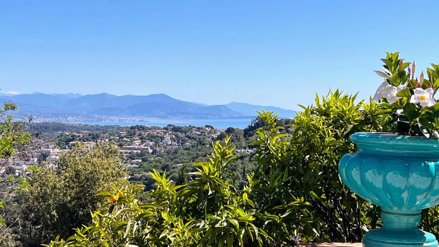 Vue Chambre Libeccio Maison d'hôtes Le Port d'Attache à Vallauris Golfe Juan - Gîtes de France Alpes-Maritimes