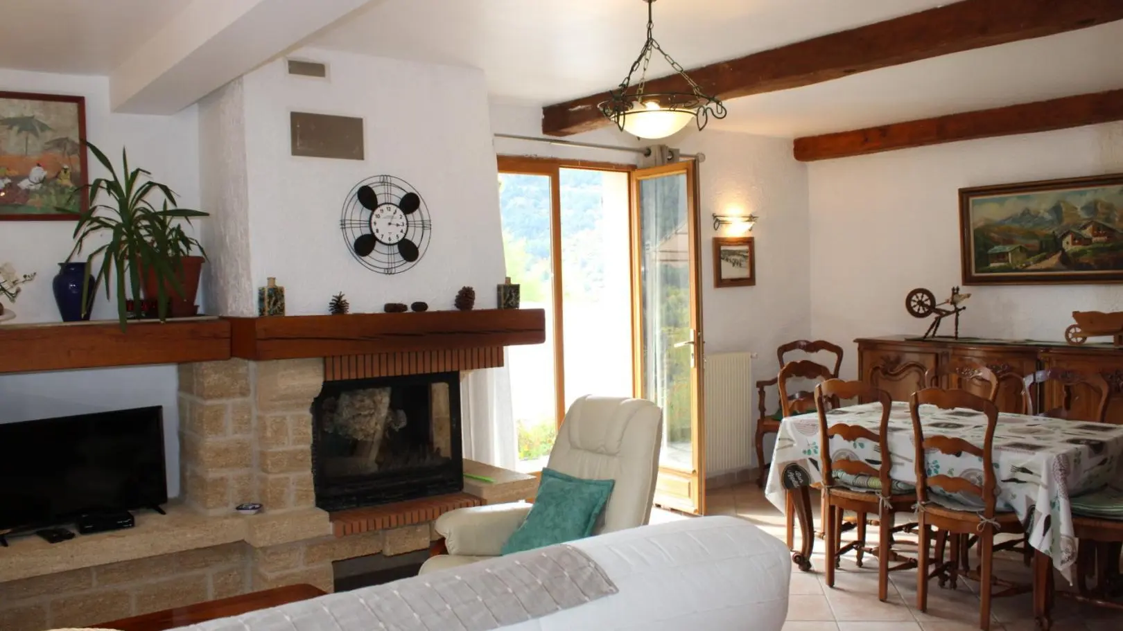 Gîte L'Aubépine de Douans-Séjour-Saint-Étienne-de-Tinée-Gîtes de France des Alpes-Maritimes