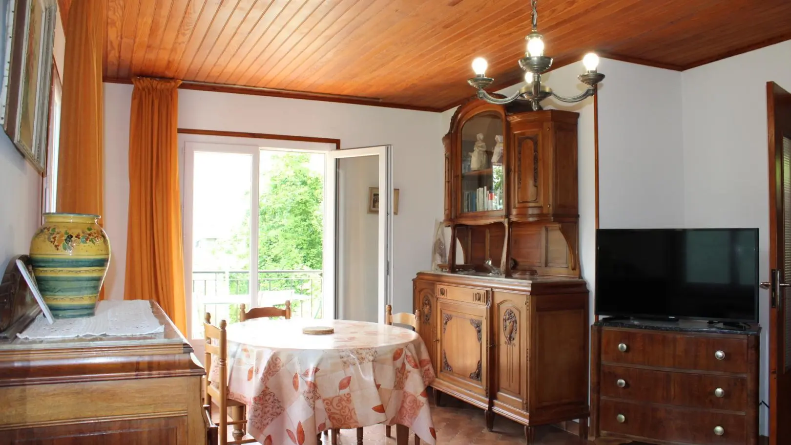 Gîte du Colombier-Séjour/Coin repas-Belvédère-Gîtes de France des Alpes-Maritimes