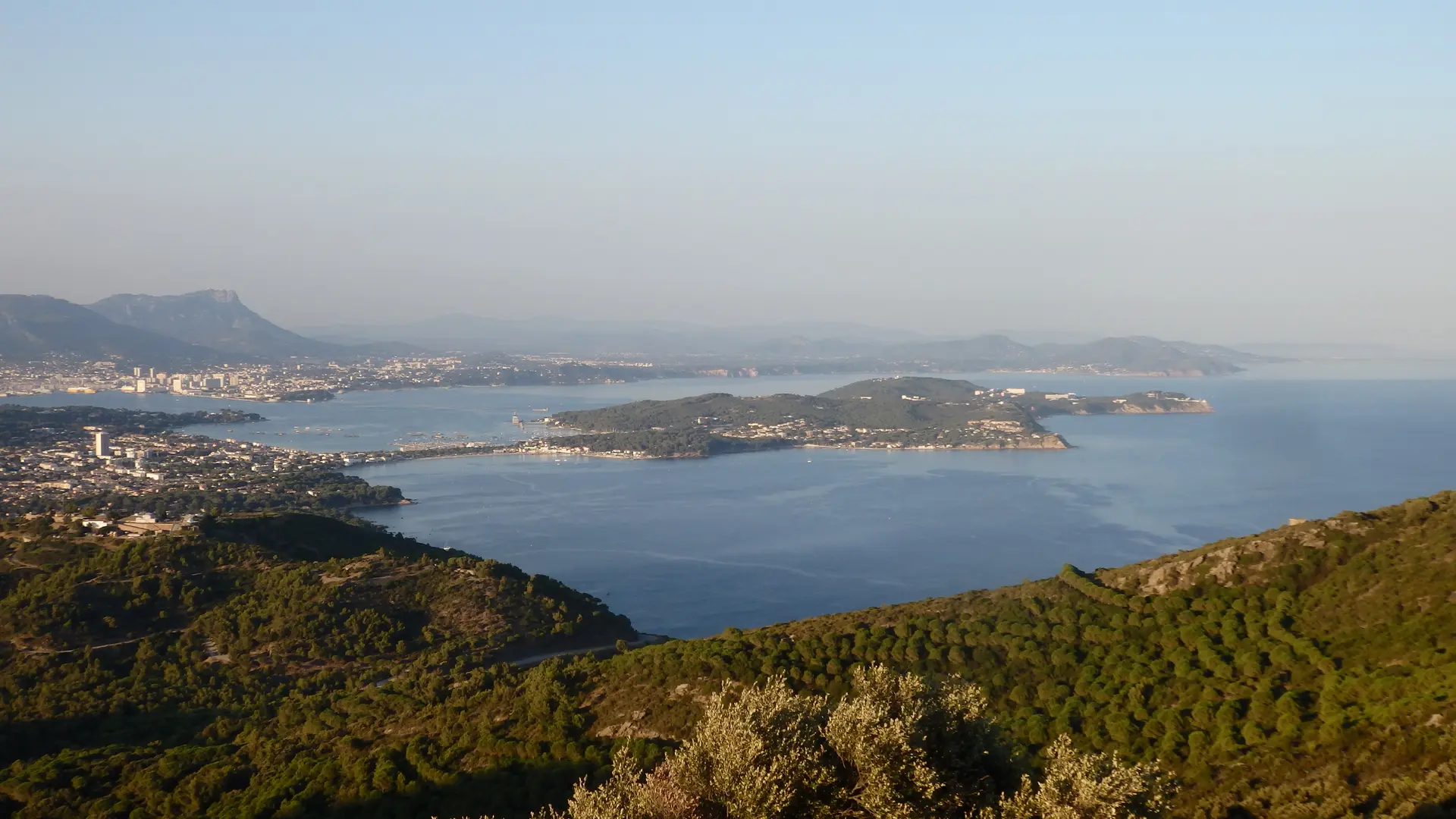 Studio dans une résidence - Le Brusc