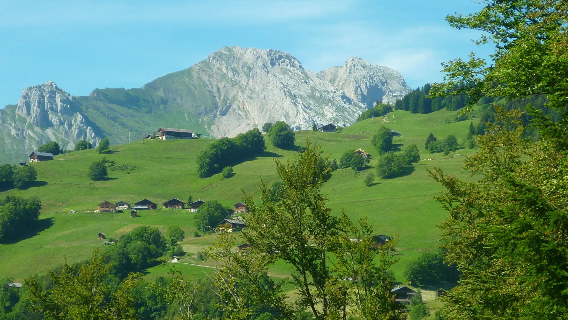 Tour du Roc des Arces