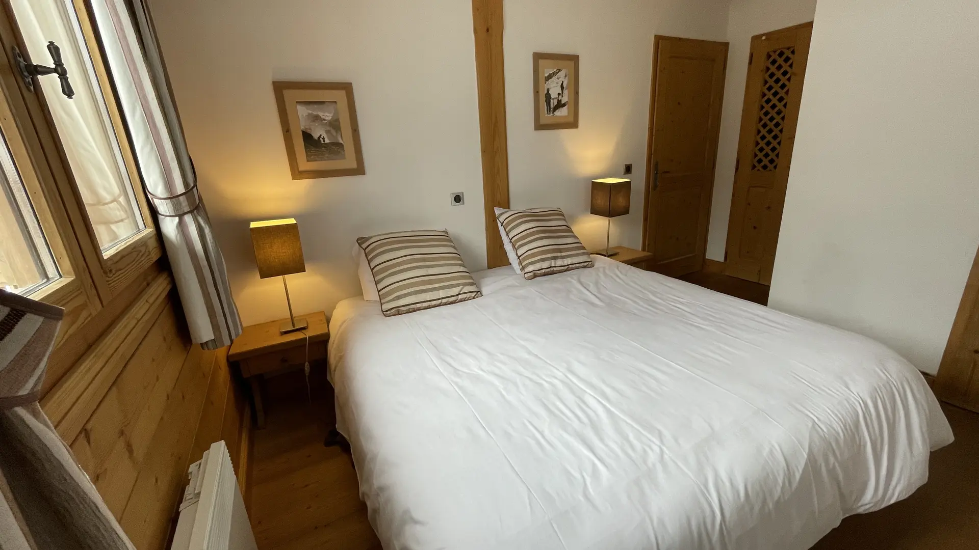 Chambre avec lit double 180cm