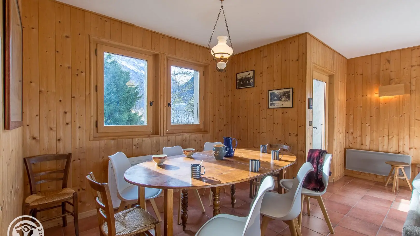 Salle à manger ouverte sur le salon