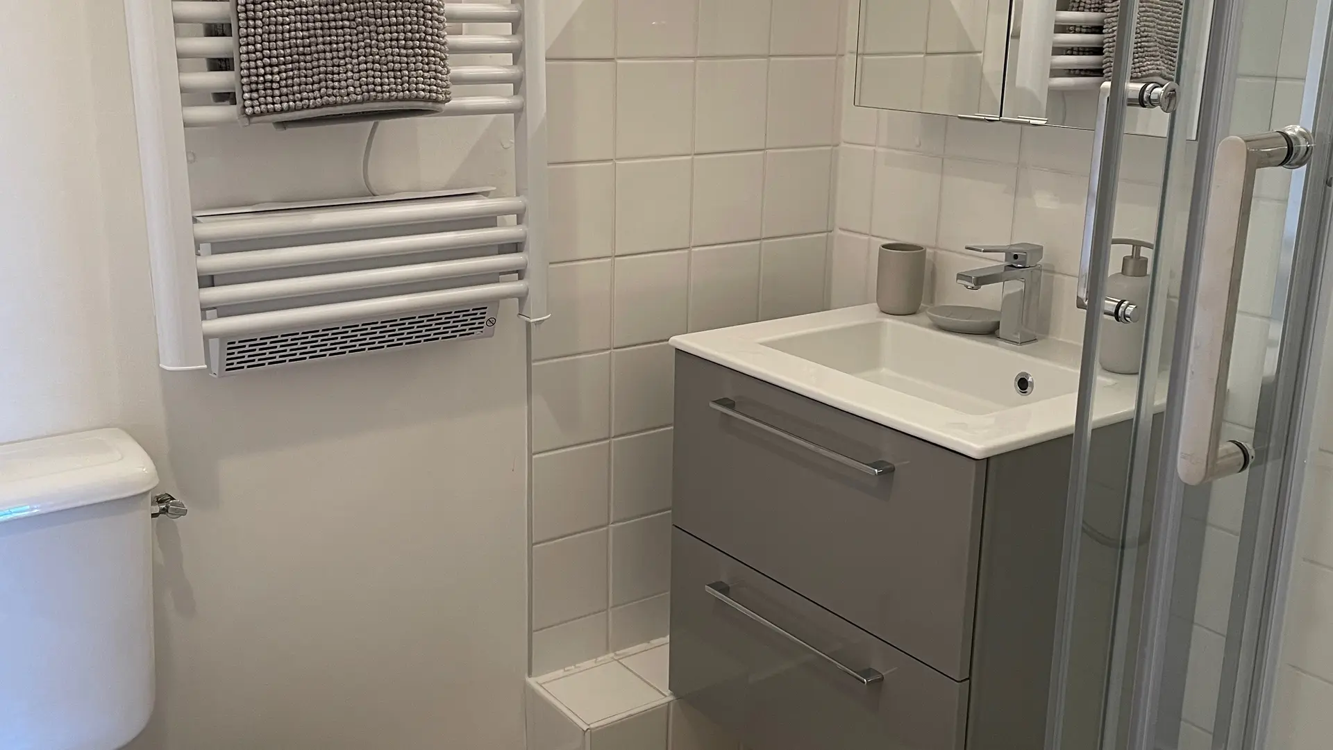 Salle d'eau d'1 chambre - La Grange