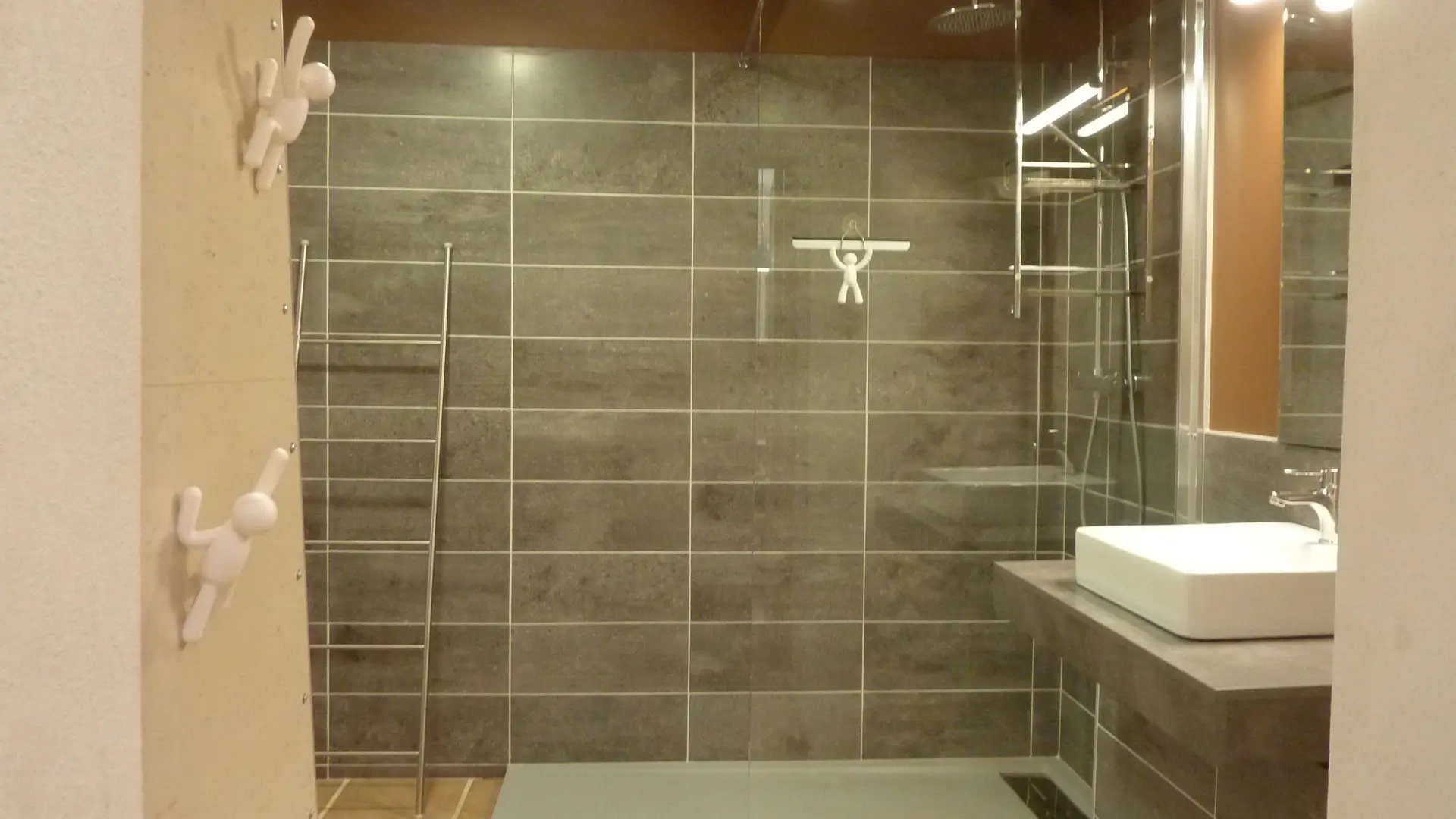 Salle de bain - Les cent jours - La grange