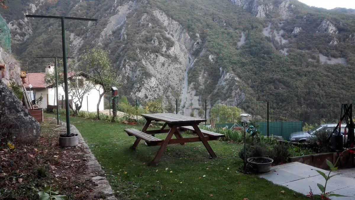 Gîte Chez José-Jardin sur restanque inférieure-Belvédère-Gîtes de France des Alpes-Maritimes