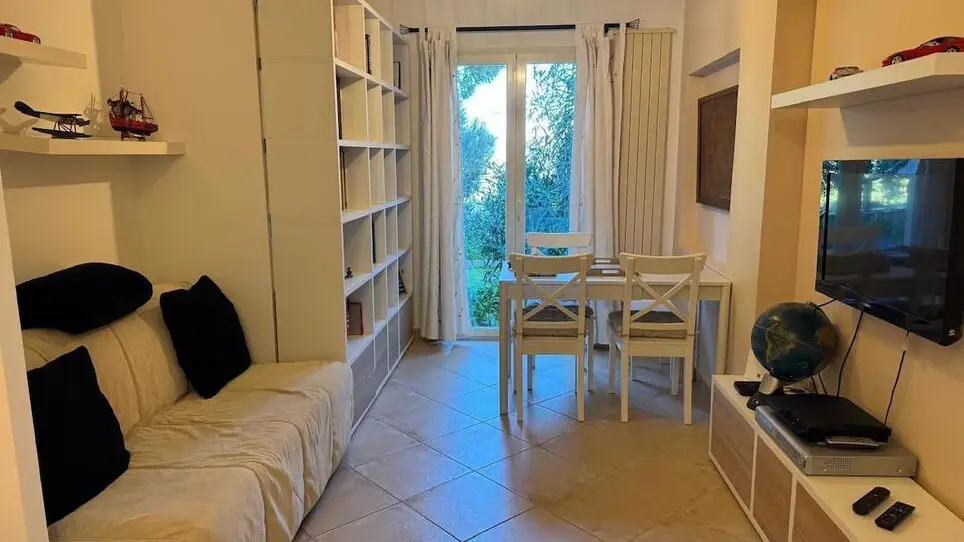 Petit salon avec convertible 2 personnes  Villa Nobellia Roquebrune Cap Martin - Gîtes de France Alpes-Maritimes