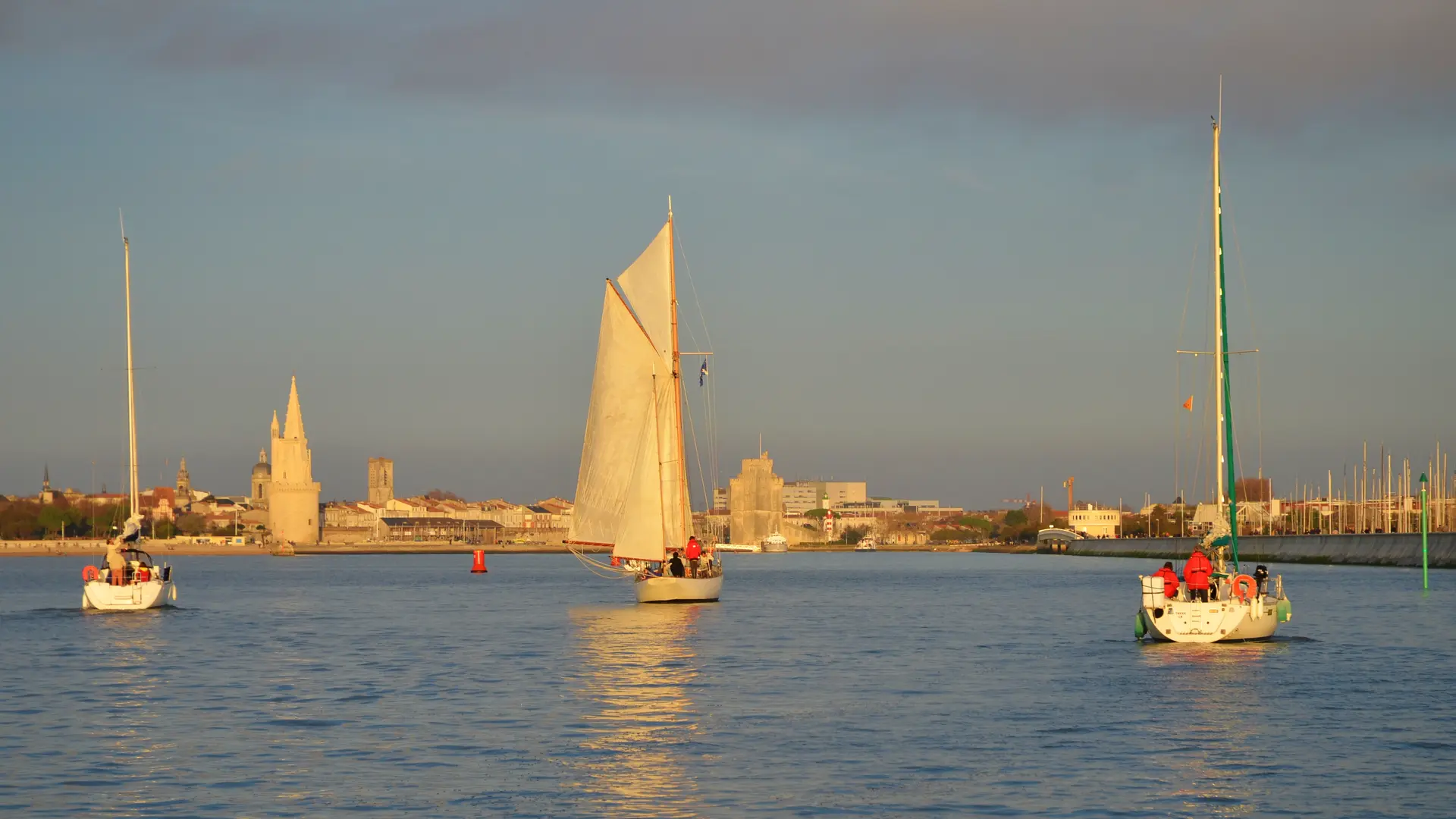 Llegada al puerto en Charente-Maritime