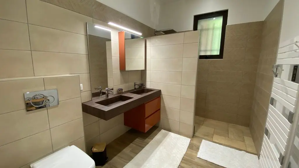 Salle d'eau de la suite parentale olivier