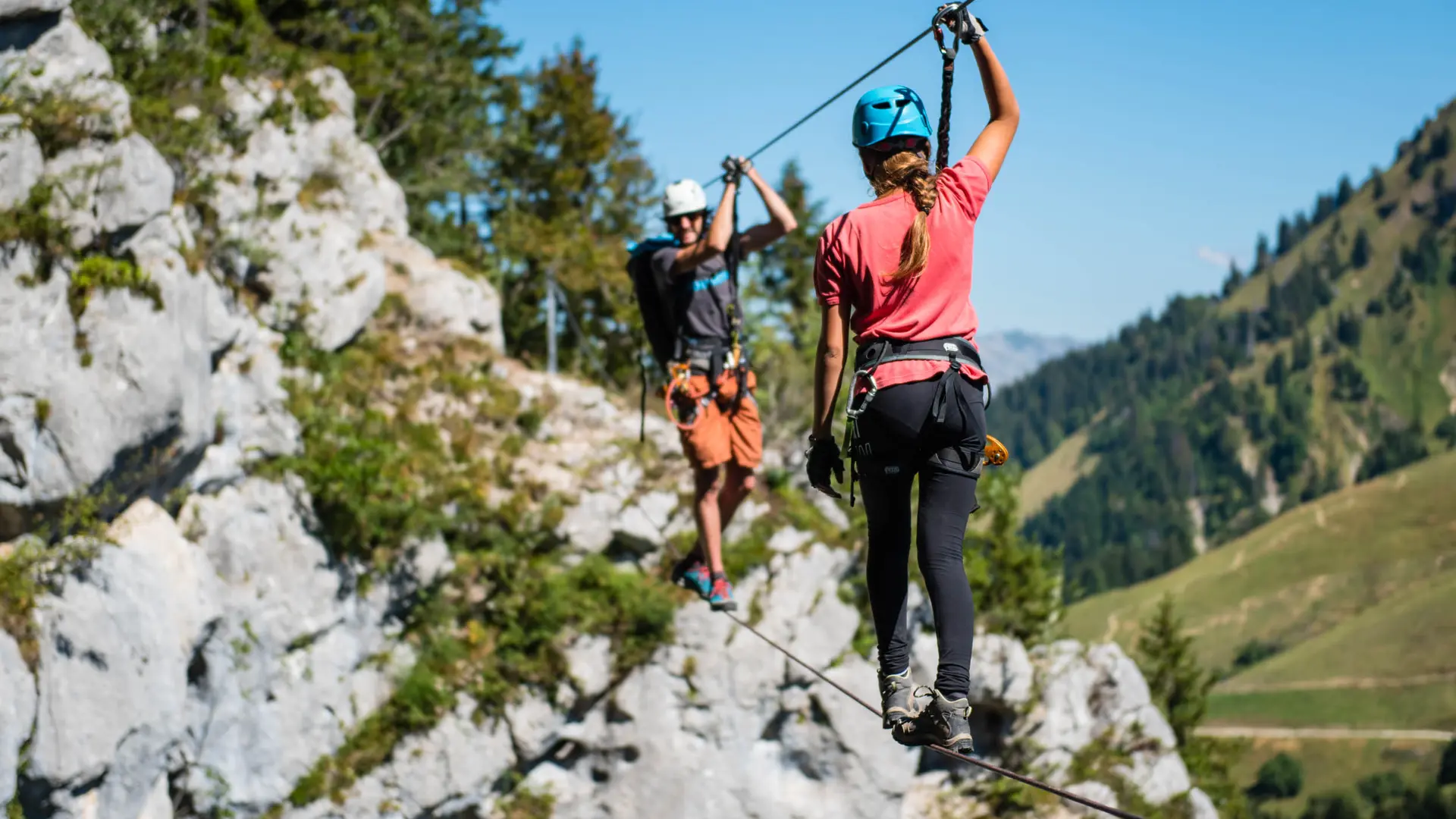 Sur le pont de singe