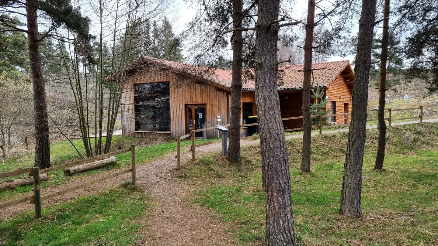 Salle d'animation, disponible sur réservation auprès des propriétaires.