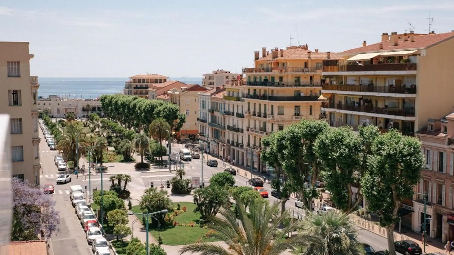 Avec vue sur les jardins Biovès