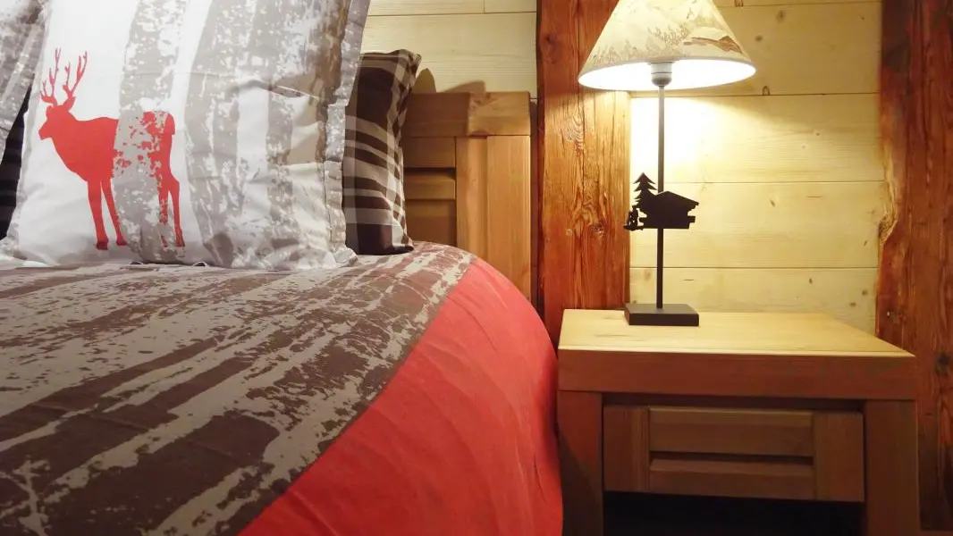 Chambre double - Détail du chevet