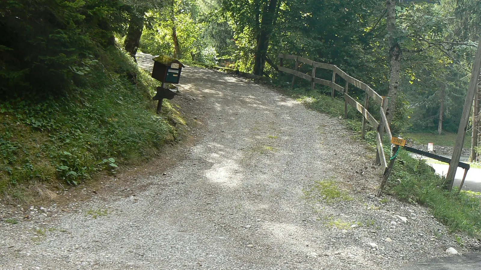 chemin d'entrée