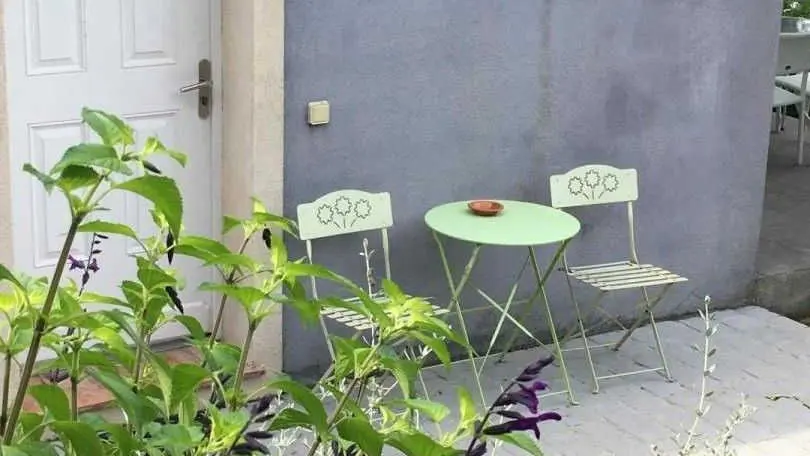 Gîte Mas de la Galinette Glycine- Entrée du gîte - Biot - Gîtes de France Alpes-Maritimes.