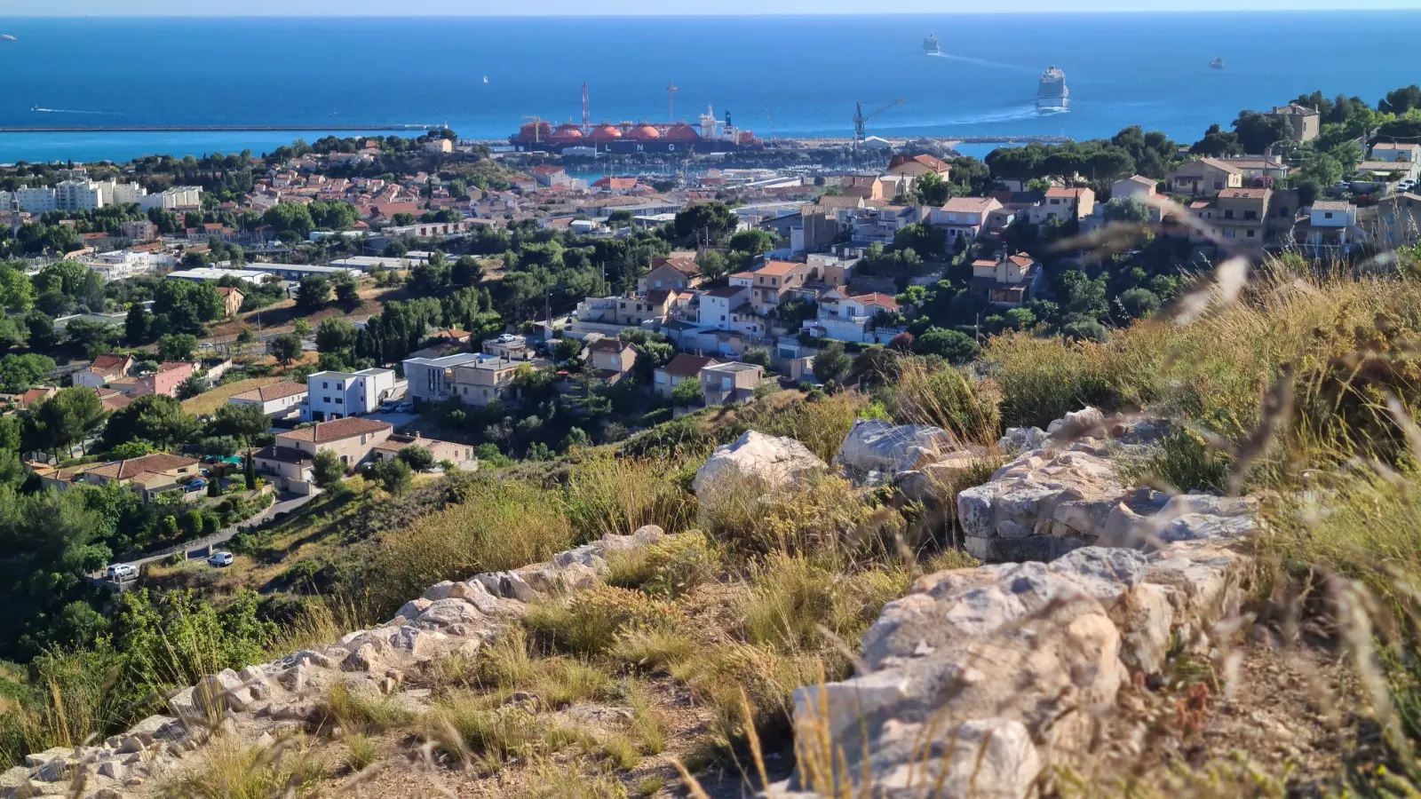 vue sur la rade de Marseille depuis le Verduron