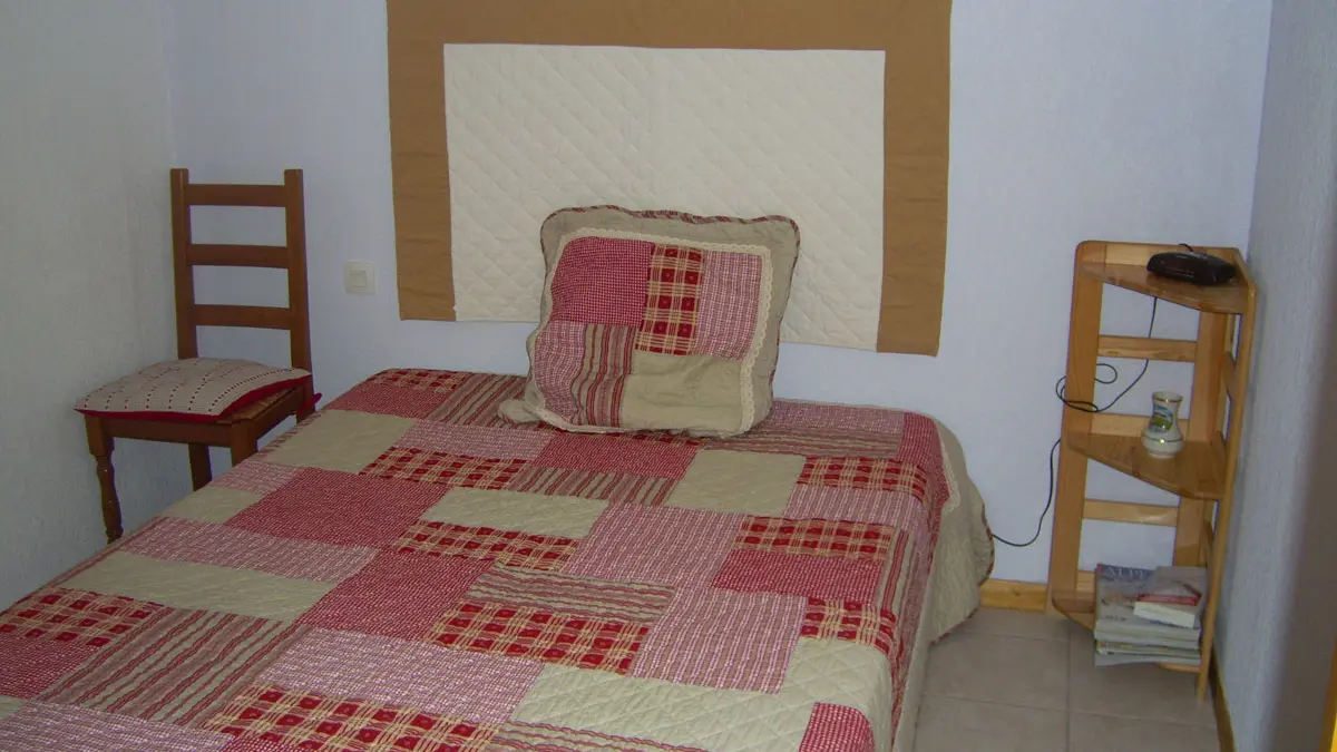 Coin chambre/Bed - Alpina D - Le Grand-Bornand