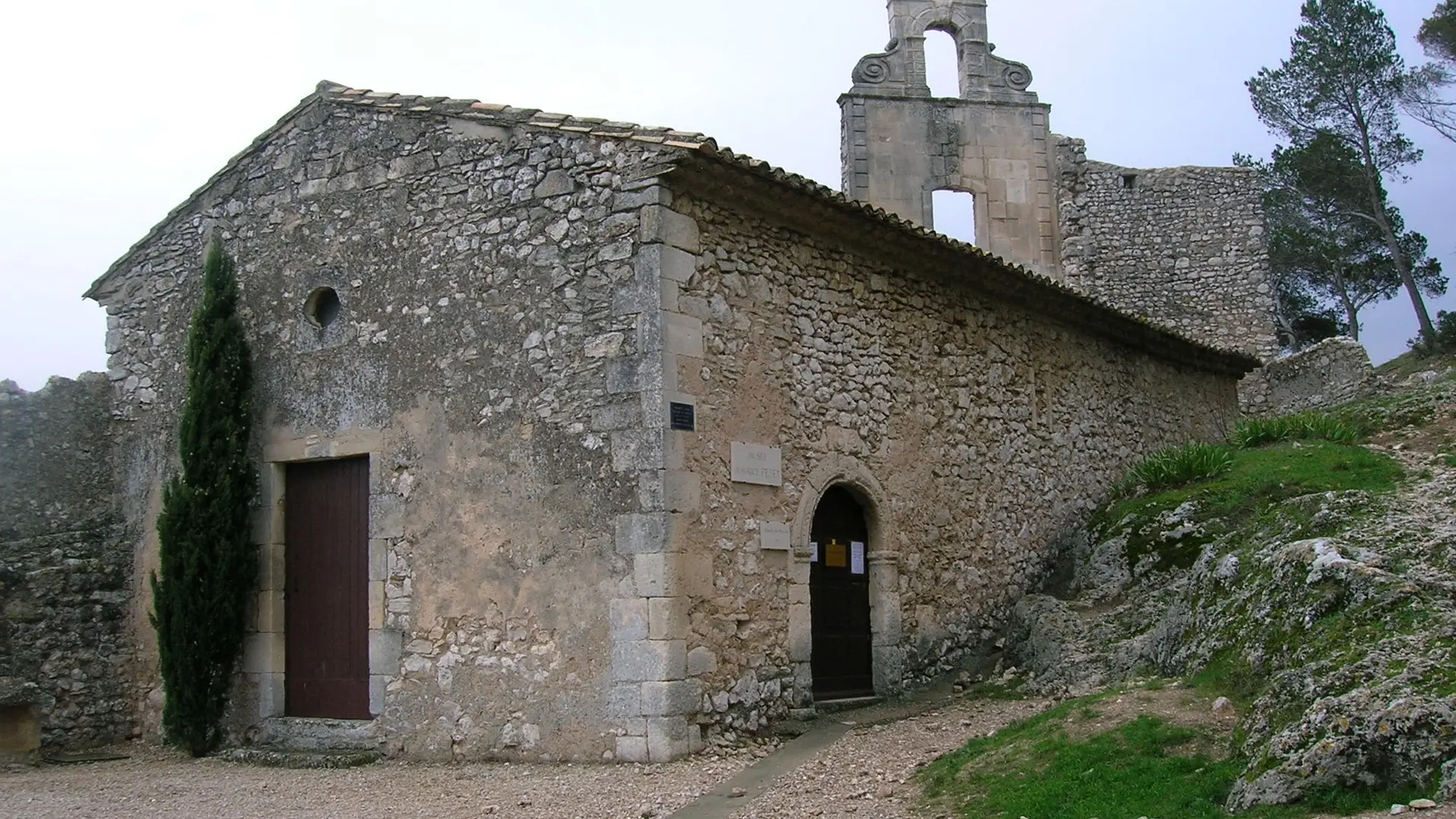 Musée Maurice Pezet / Chapelle des Pénitents Blancs à Eygalières