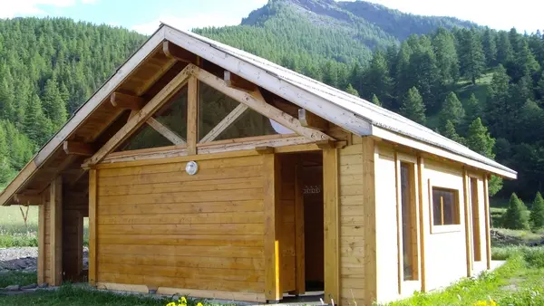 Sanitaires du Camping de Valpréveyre