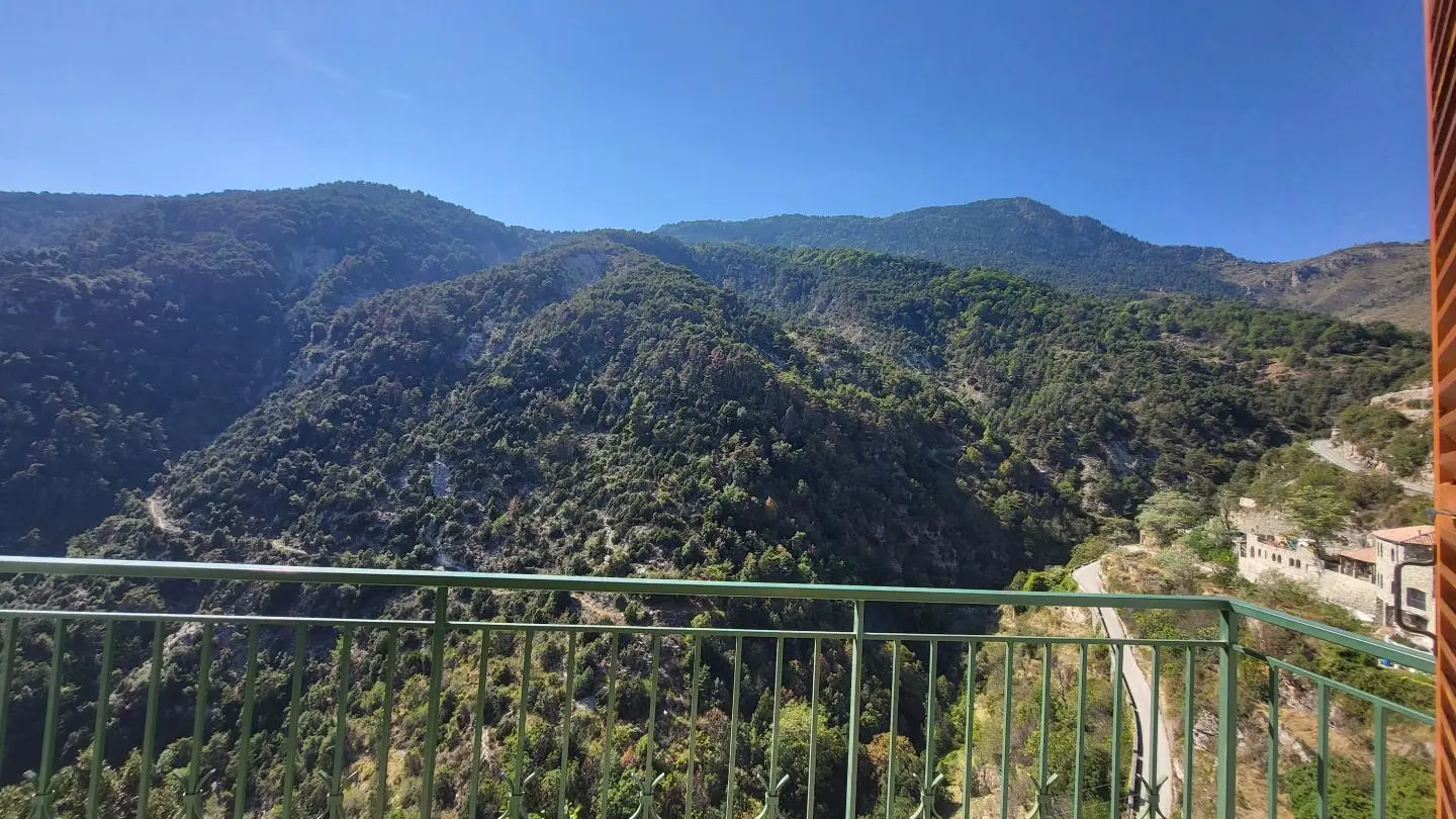 Gîte La Grange Neuve-Vue depuis le gîte-Bairols-Gîtes de France des Alpes-Maritimes