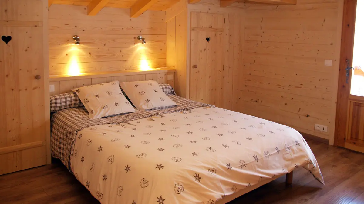 Chambre lit double/ Bedroom - Chalet la Perle des Neiges - Le Grand-Bornand