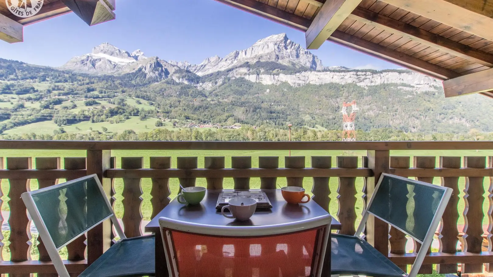 Balcon, vue sur Chaîne des Aravis.