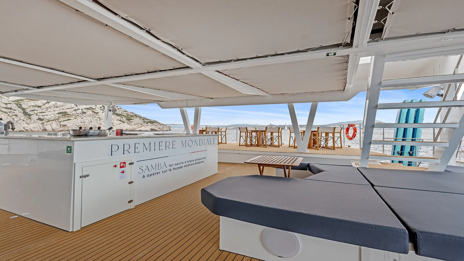 Bateau Samba espace lounge