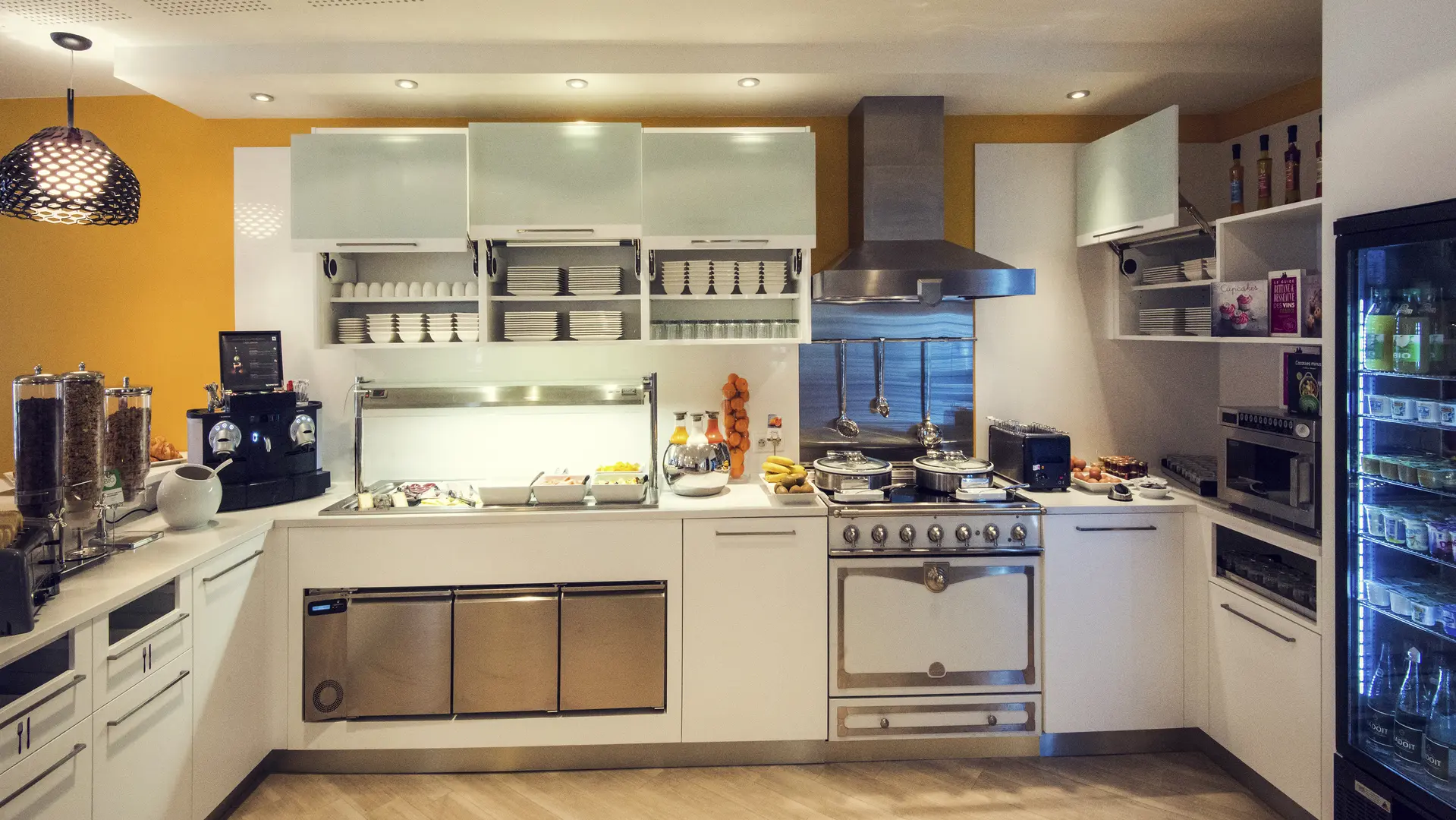 Buffet petit-déjeuner