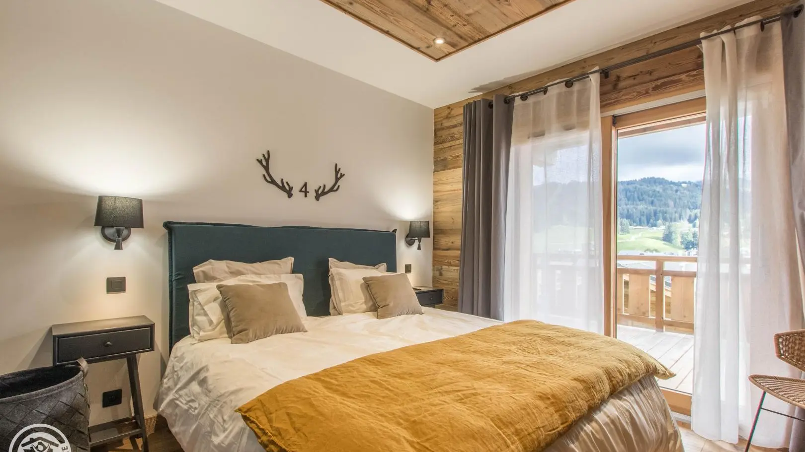Chambre niveau 0, salle de bain + wc et terrasse privative