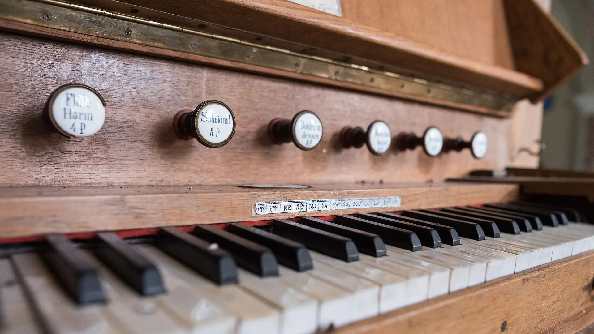 L'orgue daté de 1872