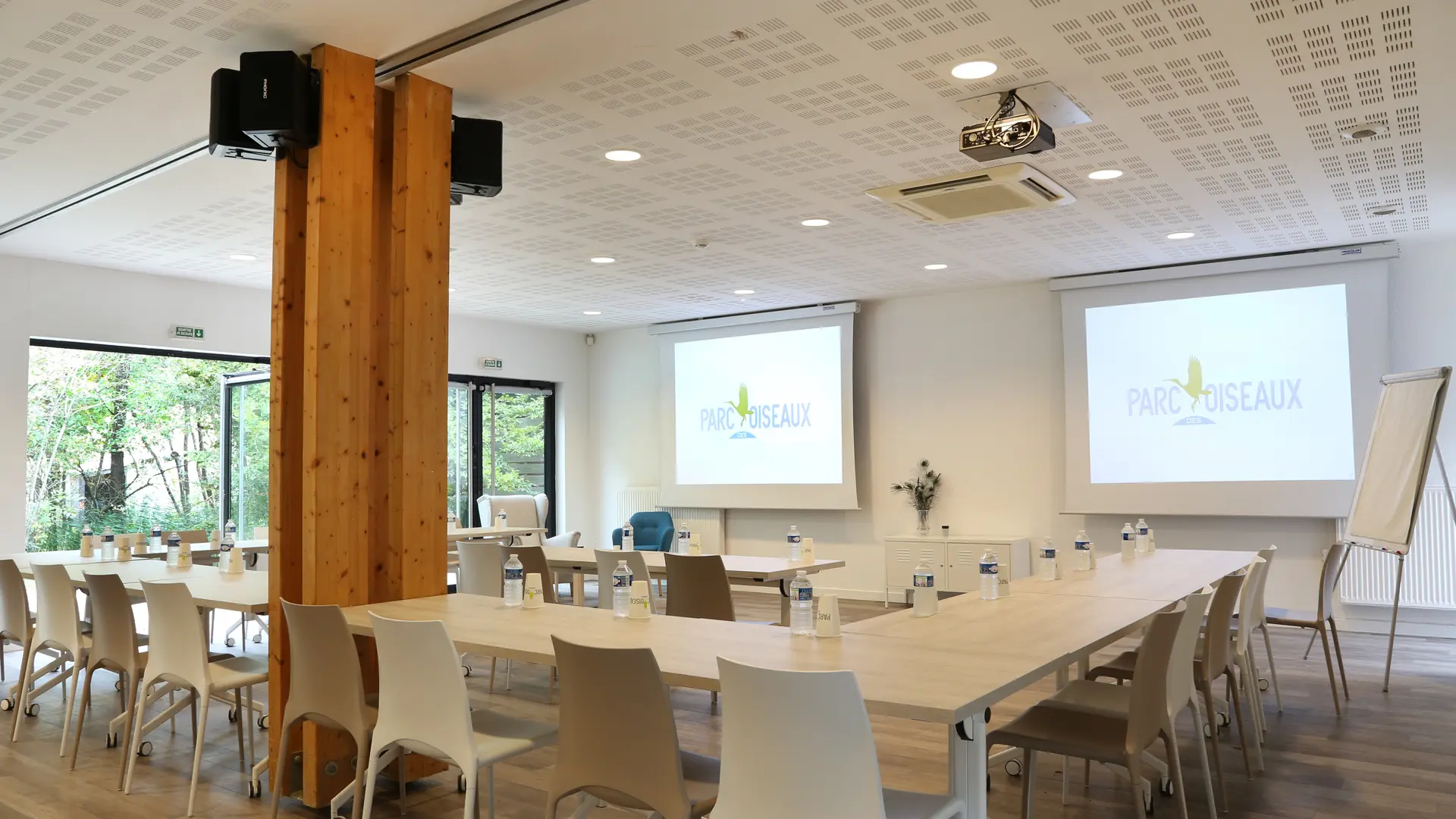 Salle_des_oisillons_séminaire_Parc_Des_Oiseaux