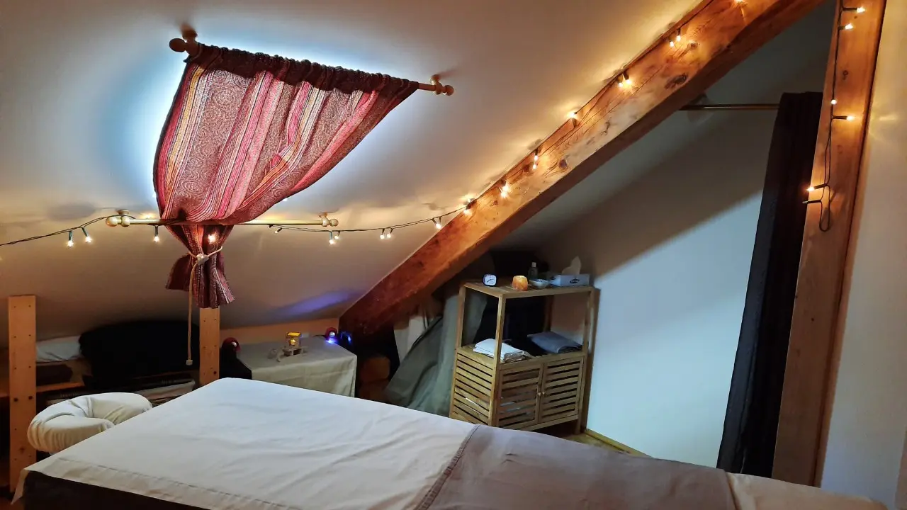 Maud Ginon - Masseuse et réfelxologueMaud Ginon - Masseuse et réflexologue