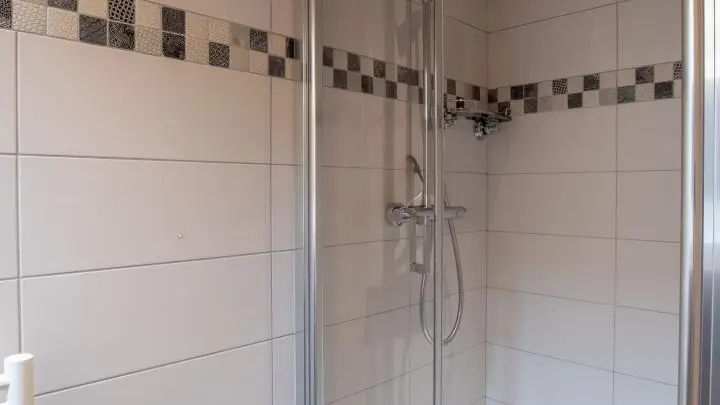 Salle d'eau chambre 2
