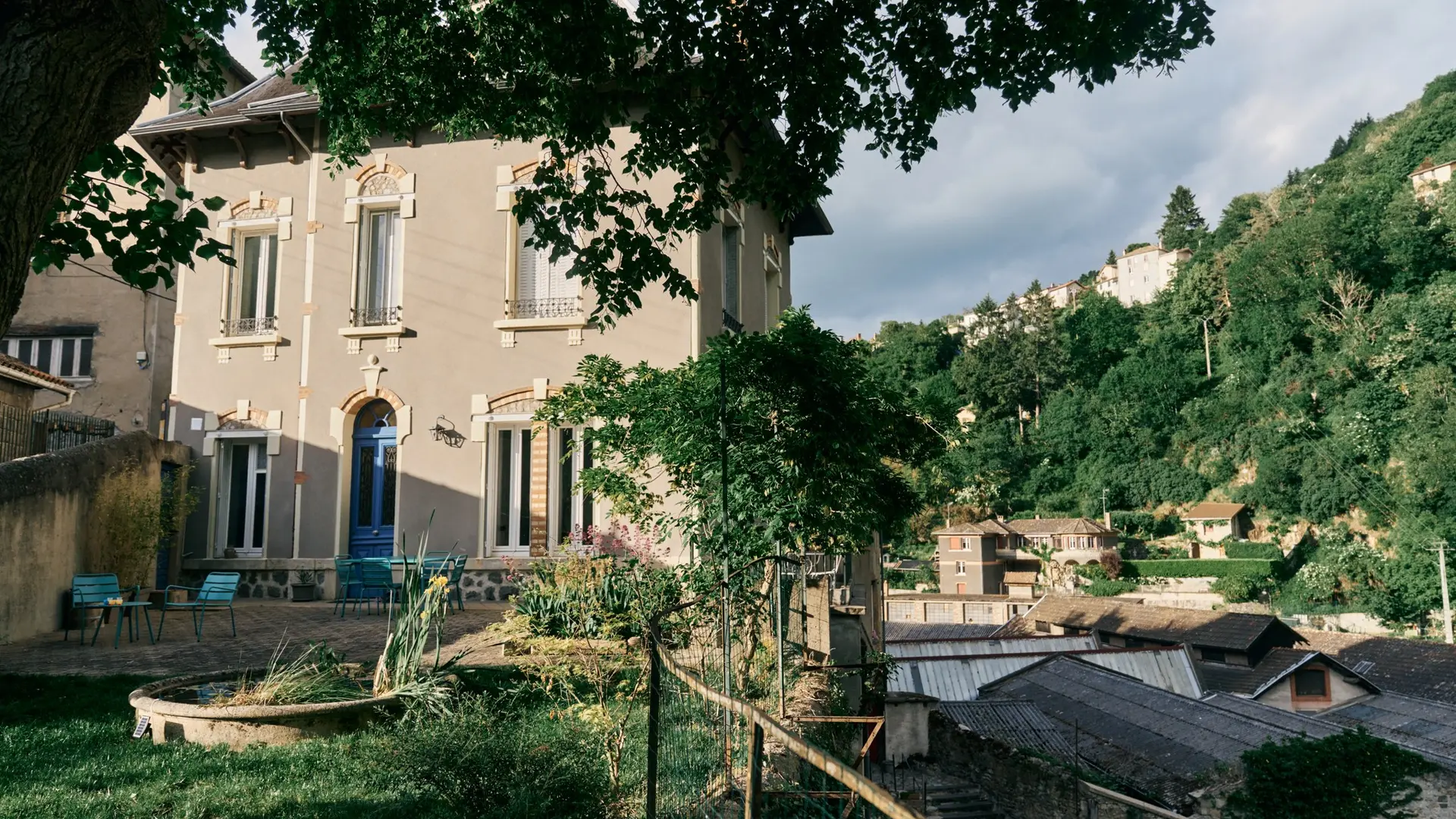 Façade