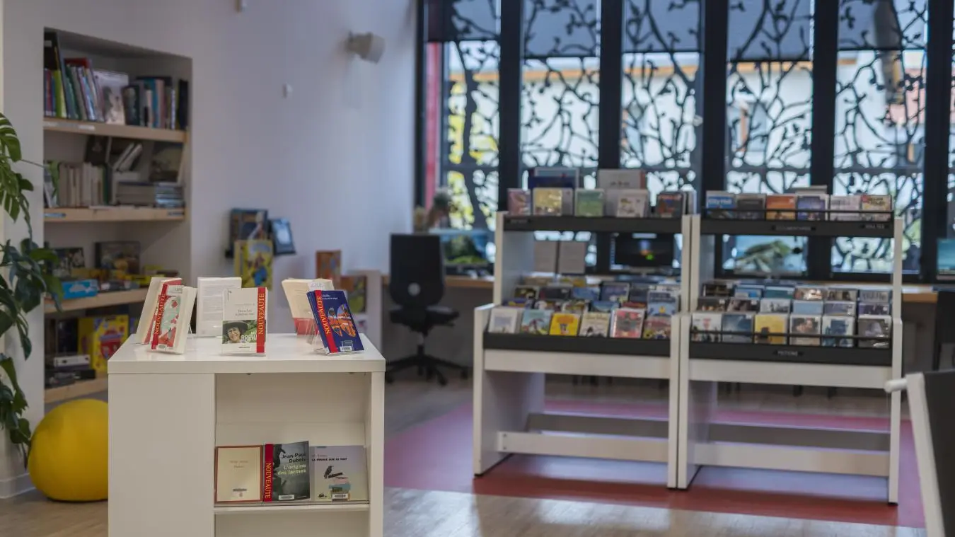 Médiathèque Olympe de Gouges_La Bâtie-Neuve