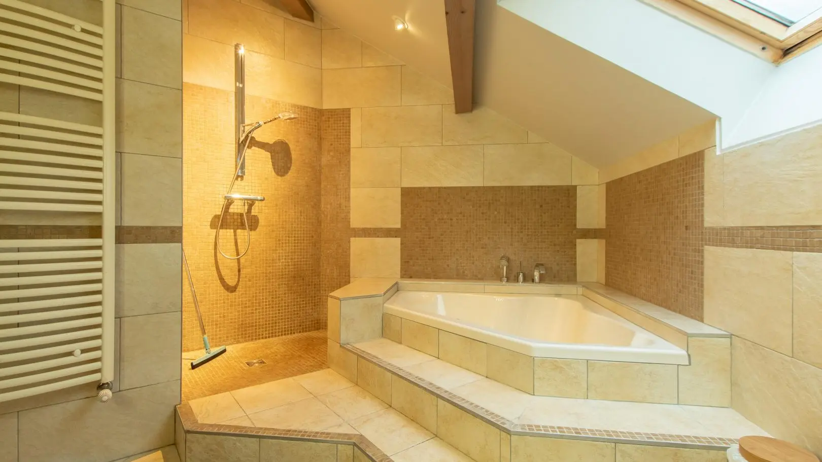 Baignoire et douche