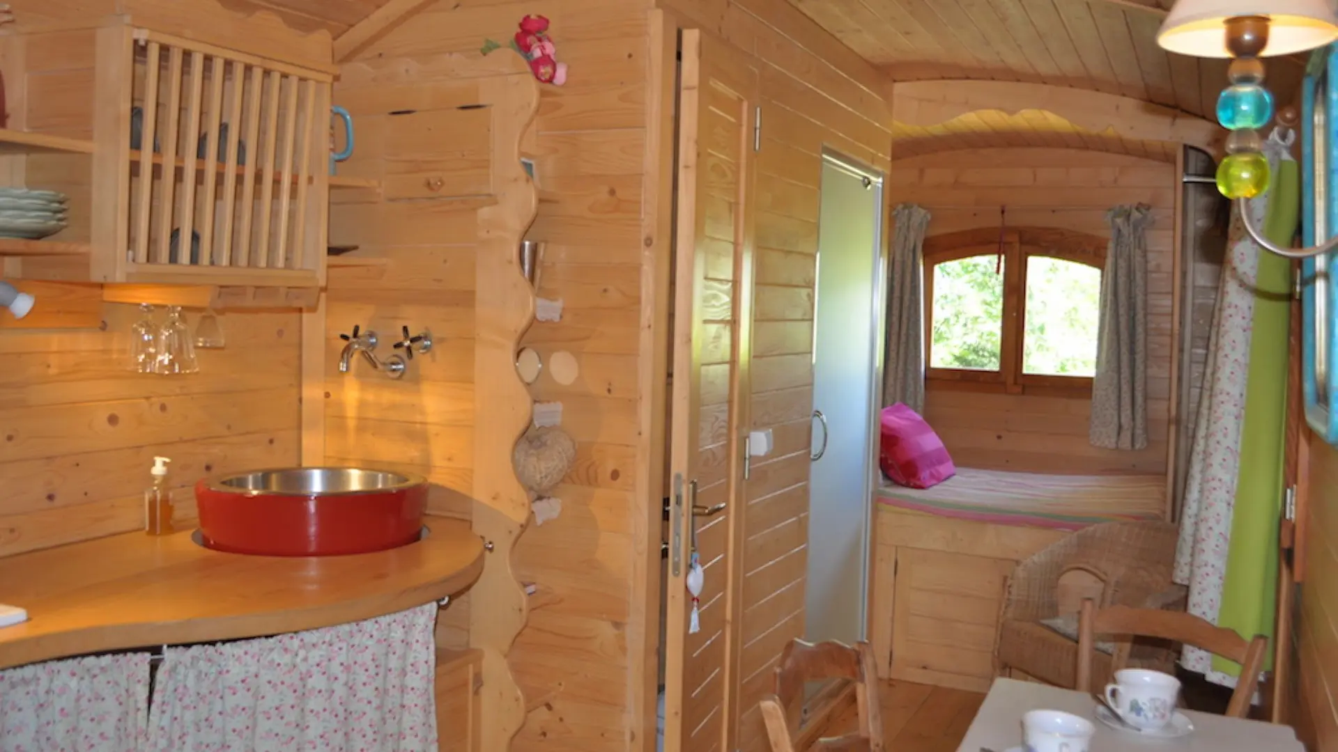 L'intérieur de la roulotte